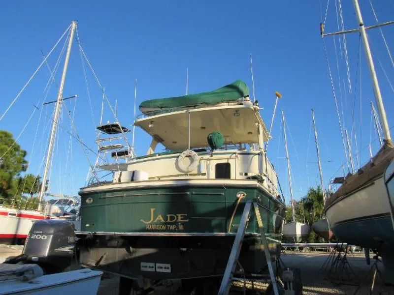 Slide: The Image of Offshore Yachtfisher CPMY 1987 - 2