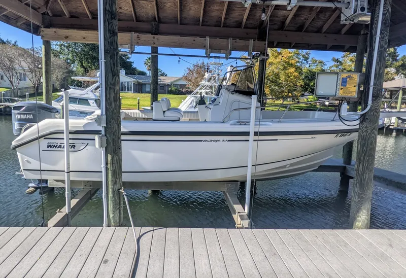 The Image of Boston Whaler 23 Outrage 1998 - 0