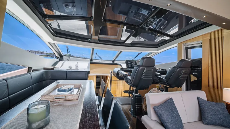 Slide: The Image of Sunseeker 80 Predator 2013 - 27