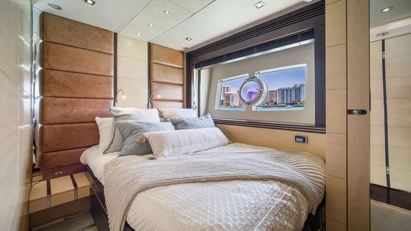 Slide: The Image of Sunseeker 80 Predator 2013 - 38