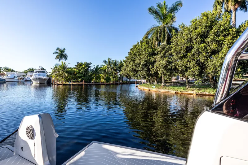 Slide: The Image of Azimut Azimut Verde 47 2022 - 18