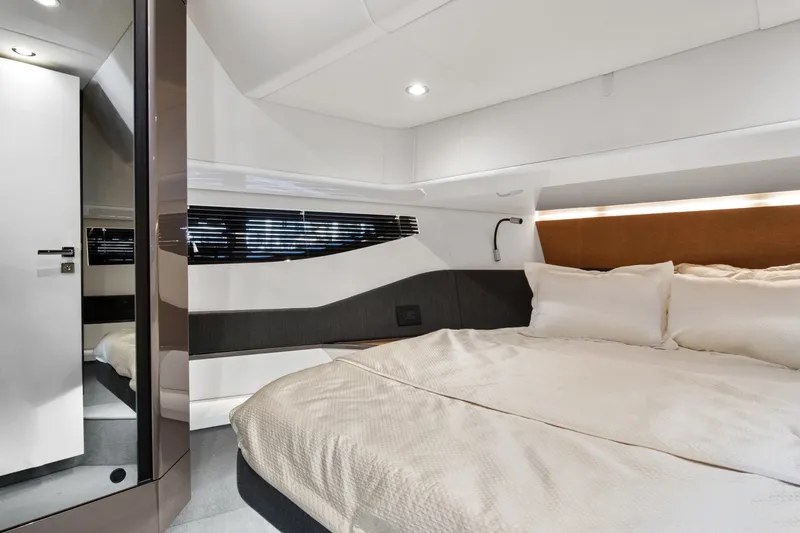 Slide: The Image of Azimut Azimut Verde 47 2022 - 25