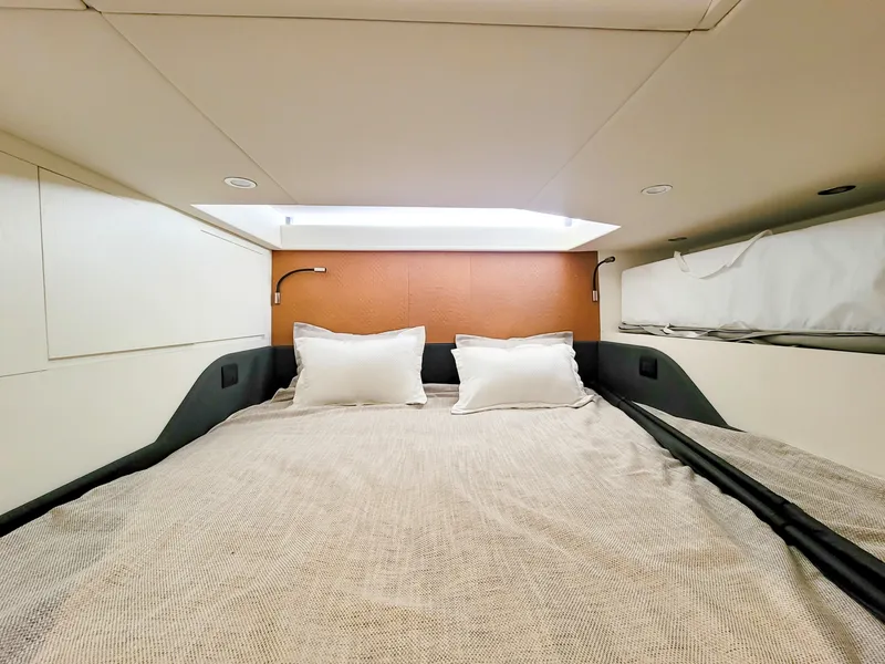 Slide: The Image of Azimut Azimut Verde 47 2022 - 27