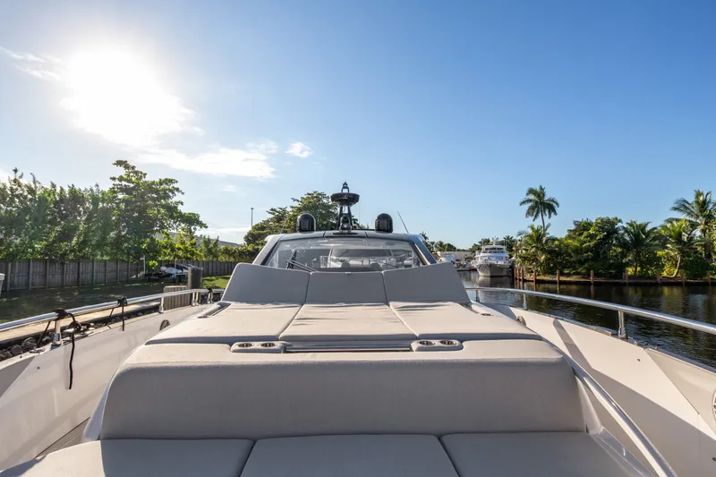Slide: The Image of Azimut Azimut Verde 47 2022 - 6