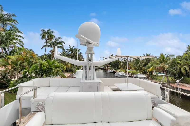 Slide: The Image of Oceanfast Motor Yacht 1989 - 12
