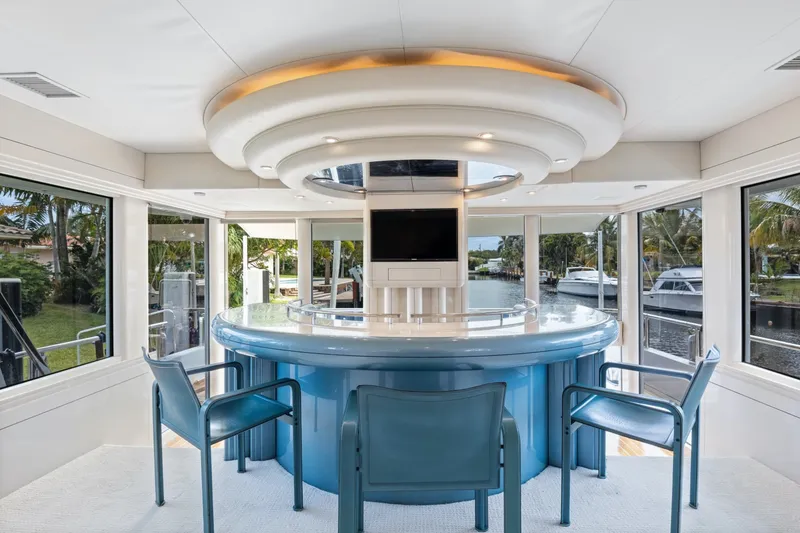 Slide: The Image of Oceanfast Motor Yacht 1989 - 16