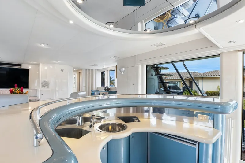 Slide: The Image of Oceanfast Motor Yacht 1989 - 17
