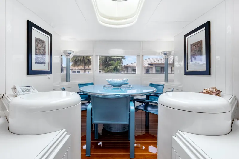 Slide: The Image of Oceanfast Motor Yacht 1989 - 27