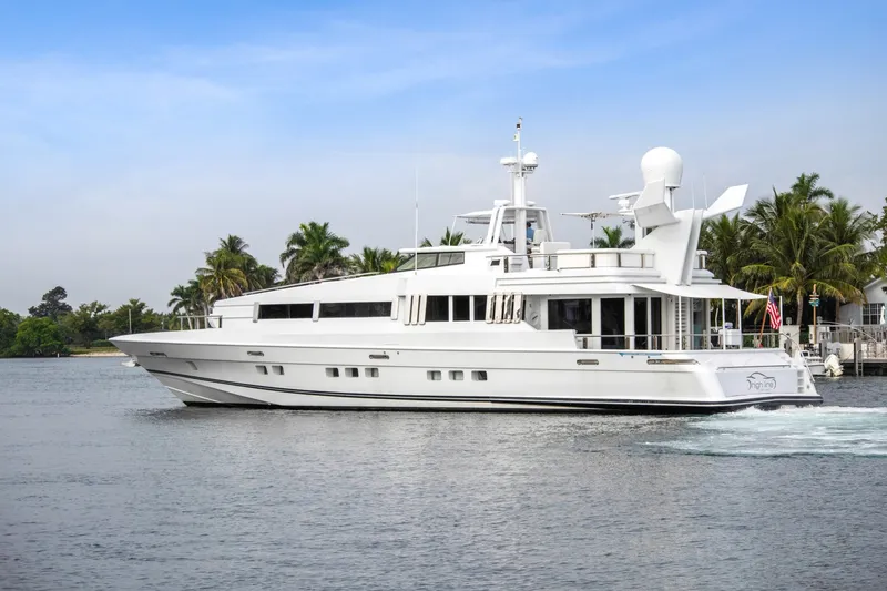 Slide: The Image of Oceanfast Motor Yacht 1989 - 3