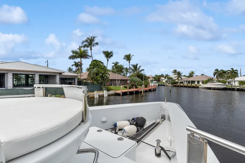 Slide: The Image of Oceanfast Motor Yacht 1989 - 6