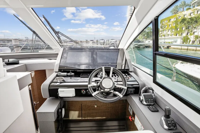 Slide: The Image of Cruisers Yachts 50 Cantius 2019 - 26