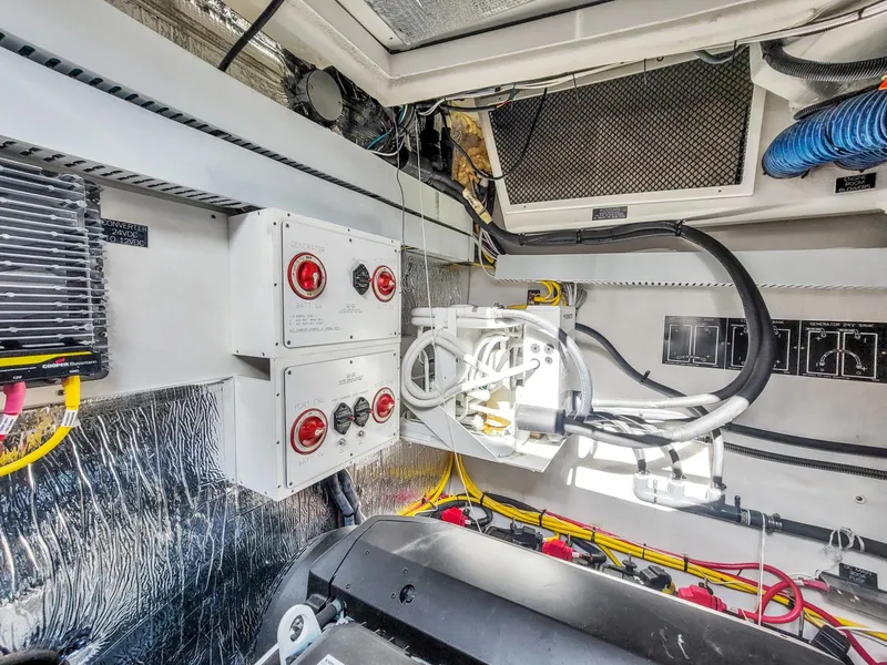 Slide: The Image of Cruisers Yachts 50 Cantius 2019 - 39