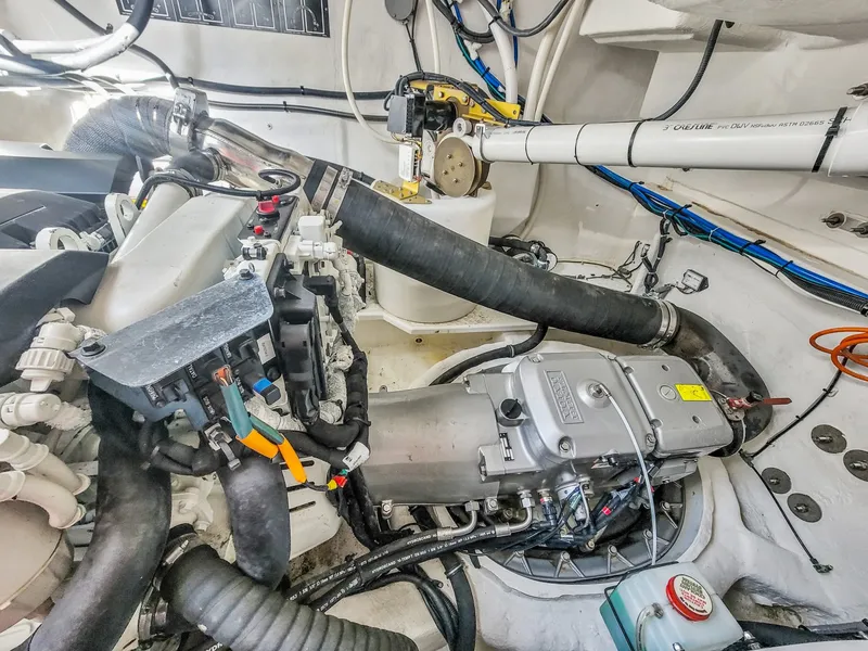 Slide: The Image of Cruisers Yachts 50 Cantius 2019 - 42