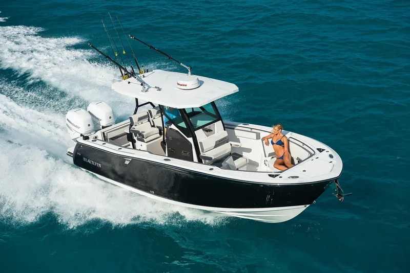 The Image of Blackfin 272 CC 2022 - 0