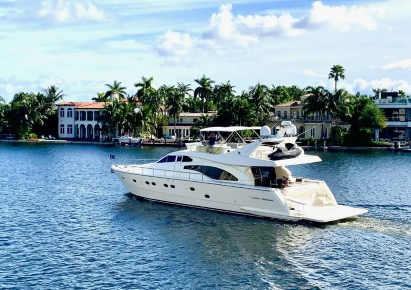 The Image of Ferretti 680 2001 - 0
