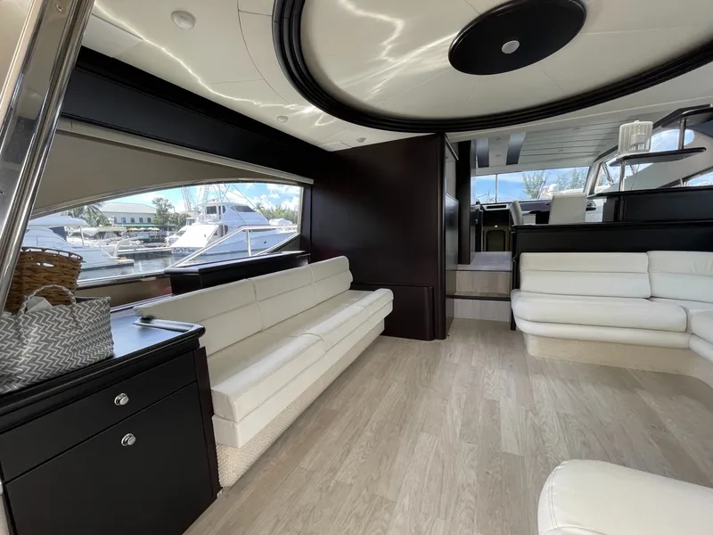 Slide: The Image of Ferretti 680 2001 - 12
