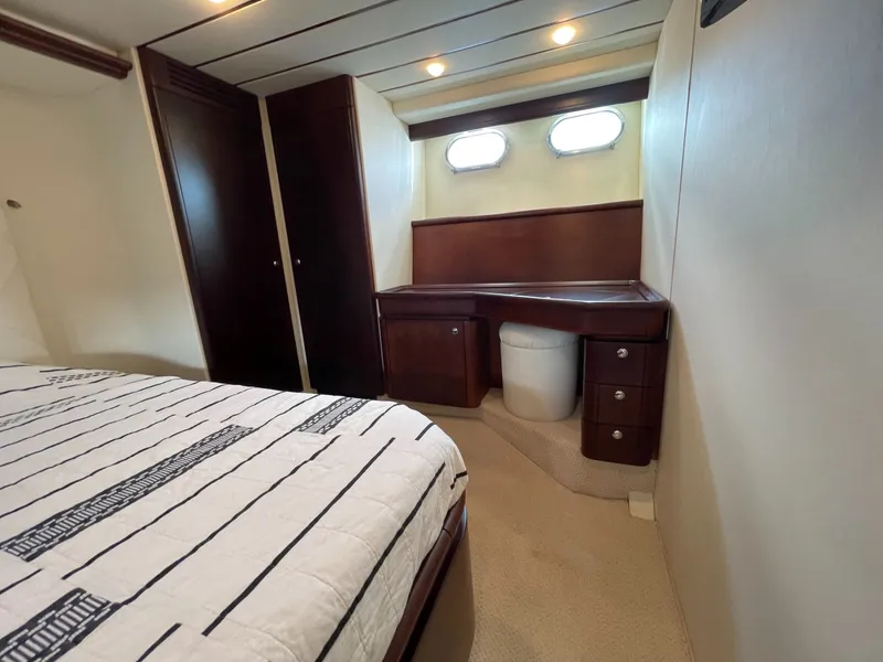 Slide: The Image of Ferretti 680 2001 - 20
