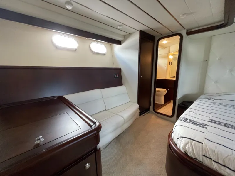 Slide: The Image of Ferretti 680 2001 - 23