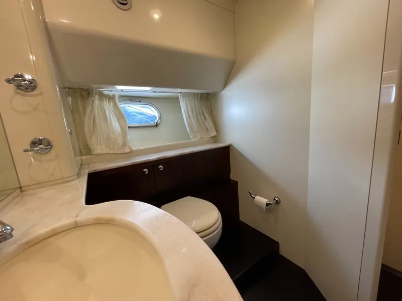 Slide: The Image of Ferretti 680 2001 - 28