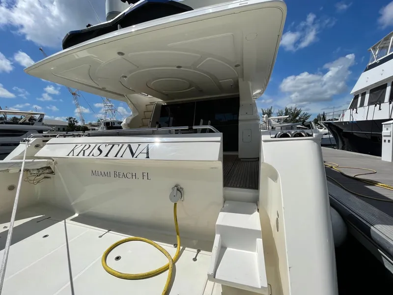Slide: The Image of Ferretti 680 2001 - 4
