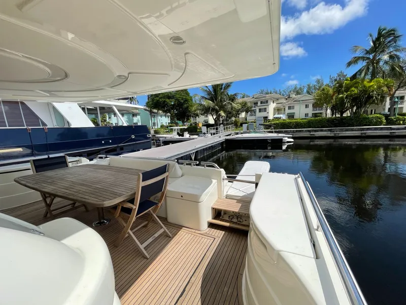 Slide: The Image of Ferretti 680 2001 - 7