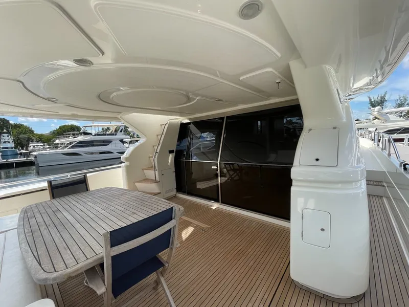 Slide: The Image of Ferretti 680 2001 - 9