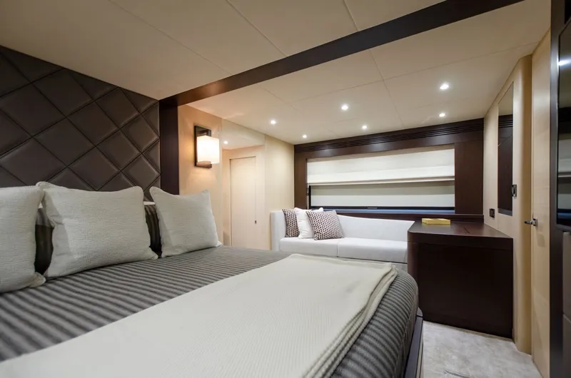 Slide: The Image of Sunseeker 75 Yacht 2018 - 16