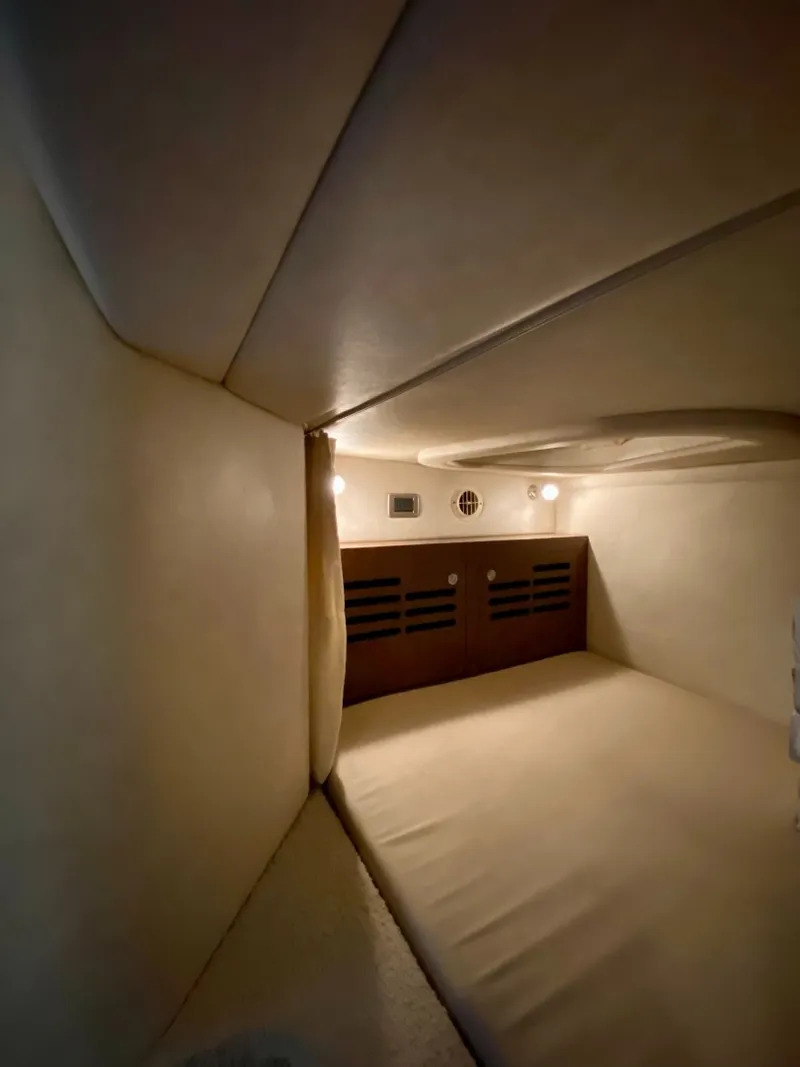 Slide: The Image of Sea Ray 310 Sundancer 2013 - 23