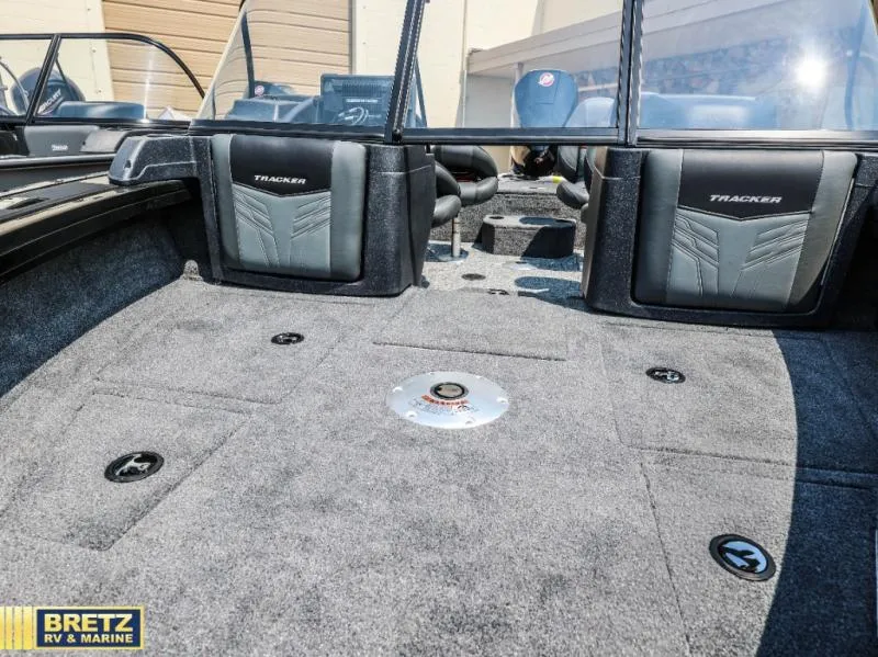 Slide: The Image of Tracker V-19 WT 2026 - 16