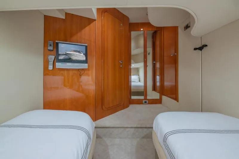 Slide: The Image of Sunseeker Portofino 46 2006 - 12