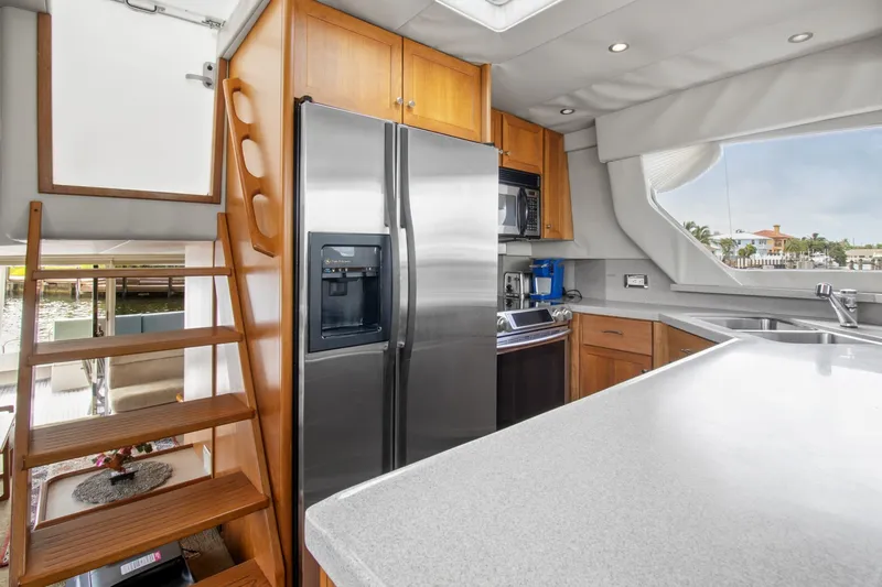 Slide: The Image of Pacific Mariner 65 Motoryacht 2000 - 23