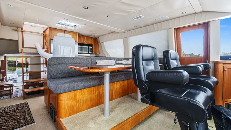 Slide: The Image of Pacific Mariner 65 Motoryacht 2000 - 26