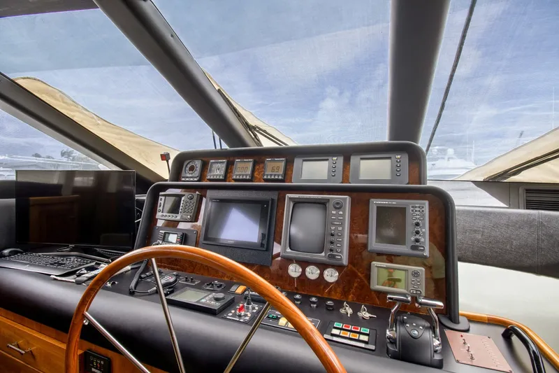 Slide: The Image of Pacific Mariner 65 Motoryacht 2000 - 28