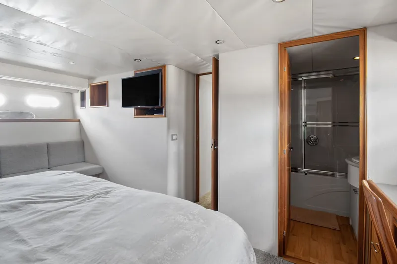 Slide: The Image of Pacific Mariner 65 Motoryacht 2000 - 32