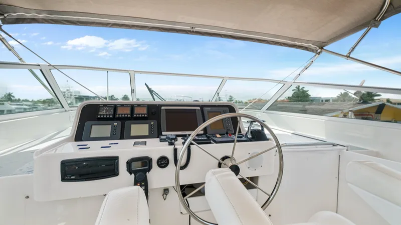 Slide: The Image of Pacific Mariner 65 Motoryacht 2000 - 5