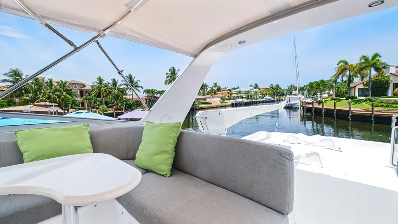 Slide: The Image of Pacific Mariner 65 Motoryacht 2000 - 8