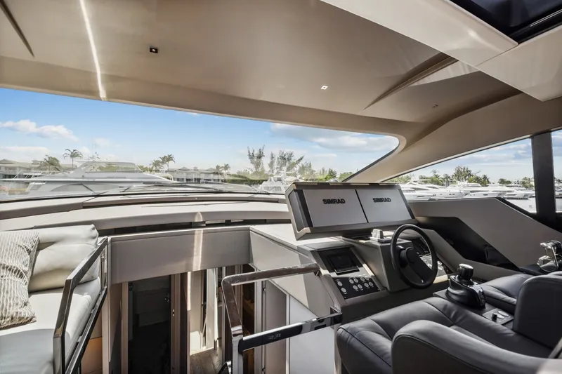 Slide: The Image of Pershing 7X 2020 - 21