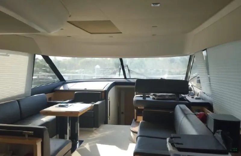 Slide: The Image of Prestige 550 2015 - 17