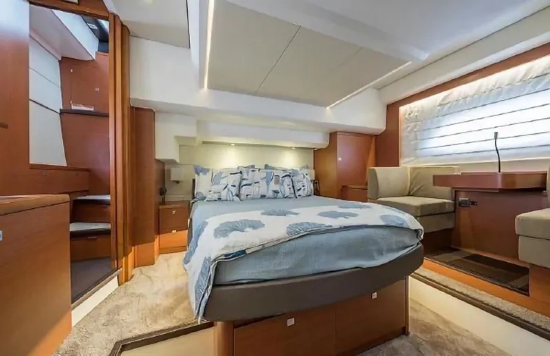 Slide: The Image of Prestige 550 2015 - 18