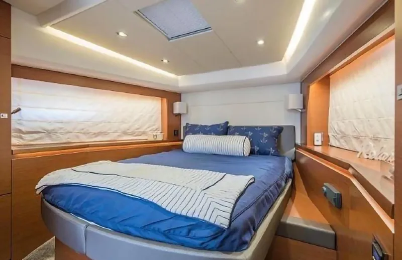 Slide: The Image of Prestige 550 2015 - 20