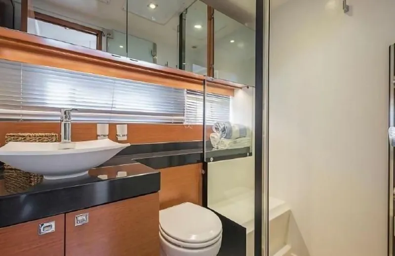 Slide: The Image of Prestige 550 2015 - 22