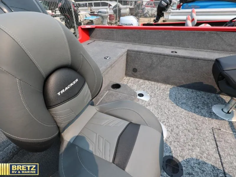Slide: The Image of Tracker V-175 WT 2026 - 20
