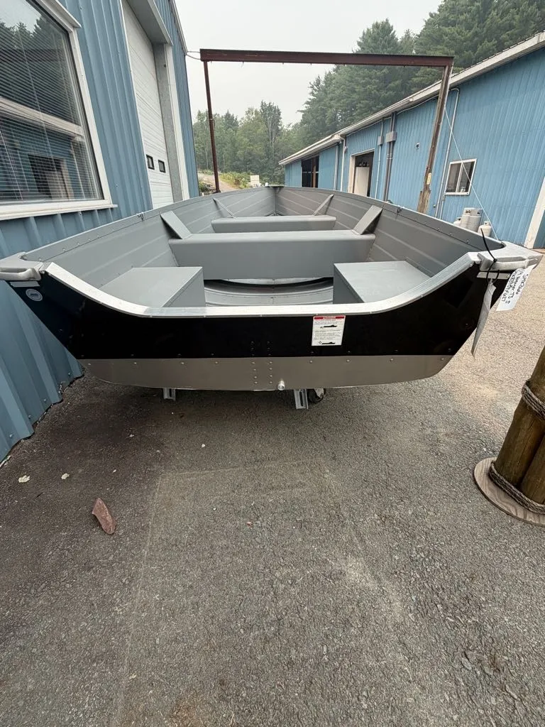 Slide: The Image of Smoker Craft VOYAGER 14 TS 2027 - 2
