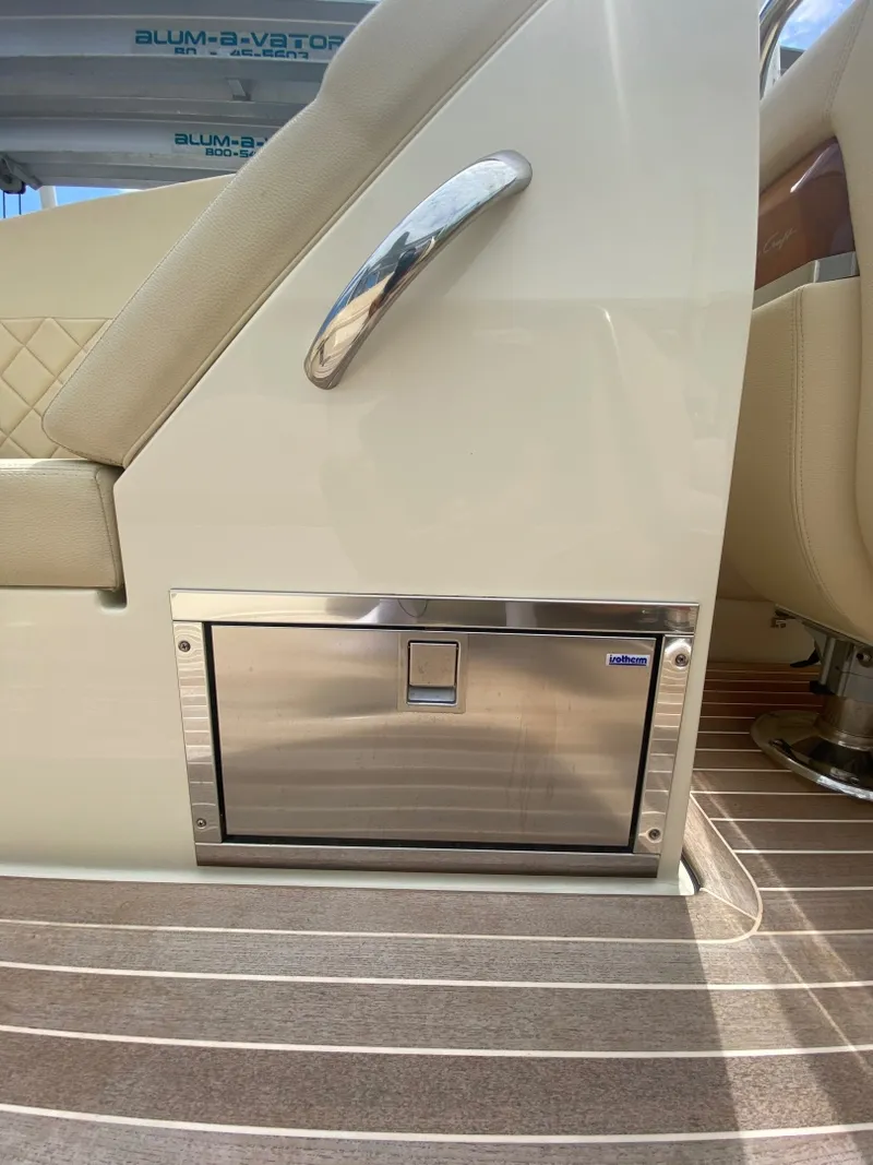 Slide: The Image of Chris-Craft Corsair 34 2018 - 22