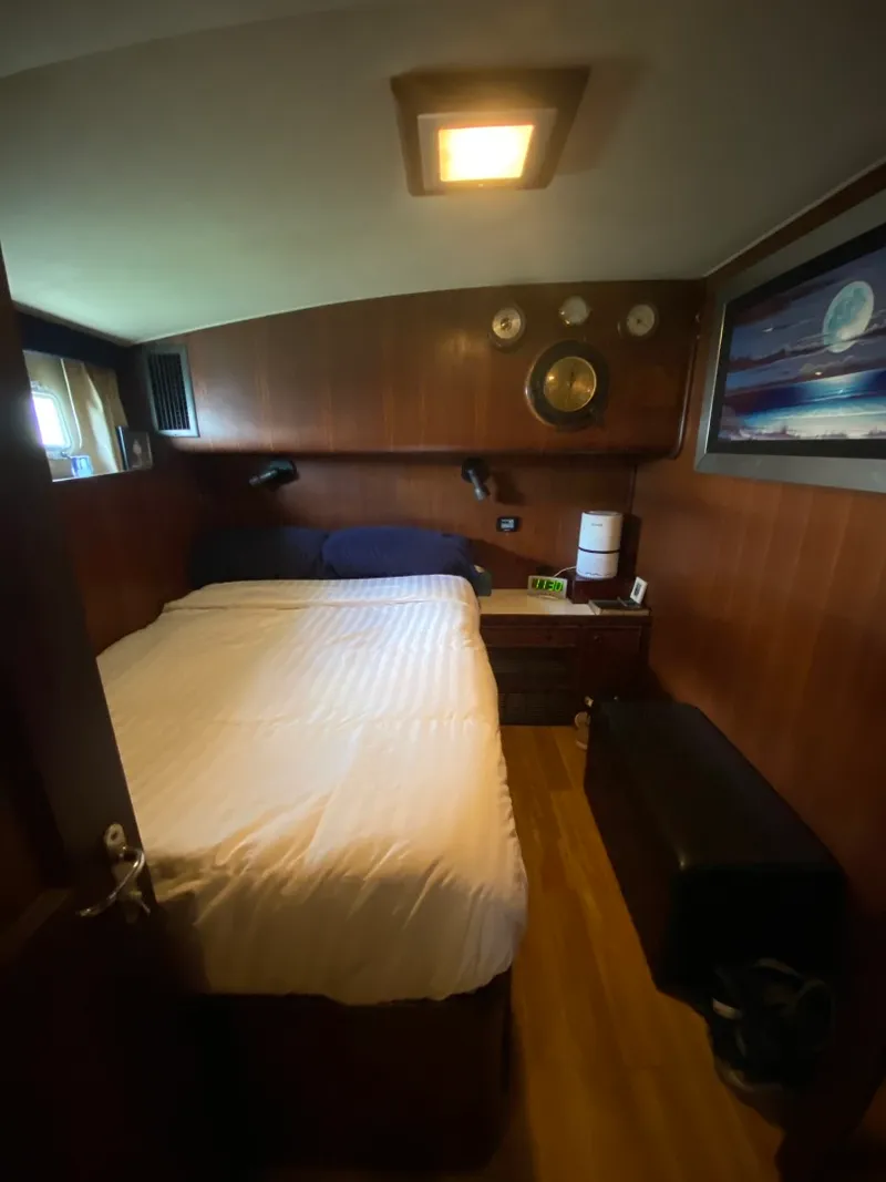 Slide: The Image of Hatteras Sport Fish Convertible 1986 - 14