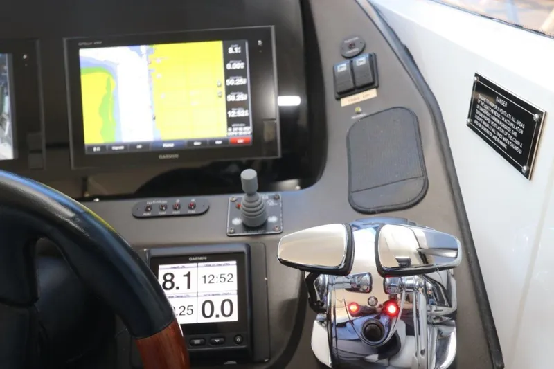 Slide: The Image of Sunseeker Predator 2004 - 18