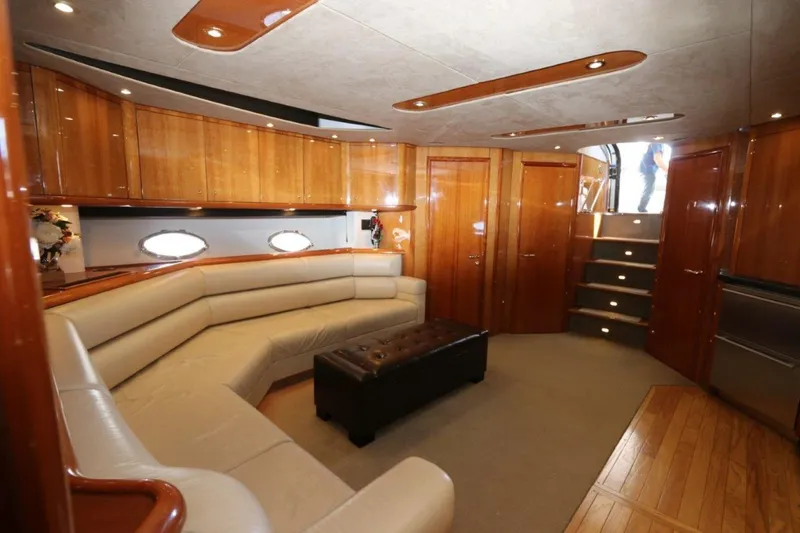 Slide: The Image of Sunseeker Predator 2004 - 21