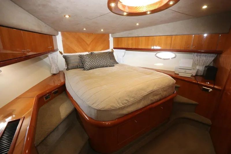 Slide: The Image of Sunseeker Predator 2004 - 23