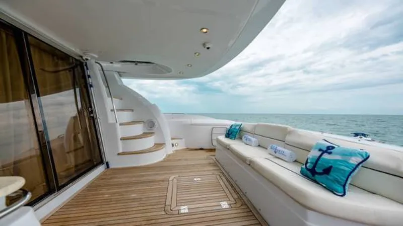 Slide: The Image of Sunseeker Manhattan 2004 - 6