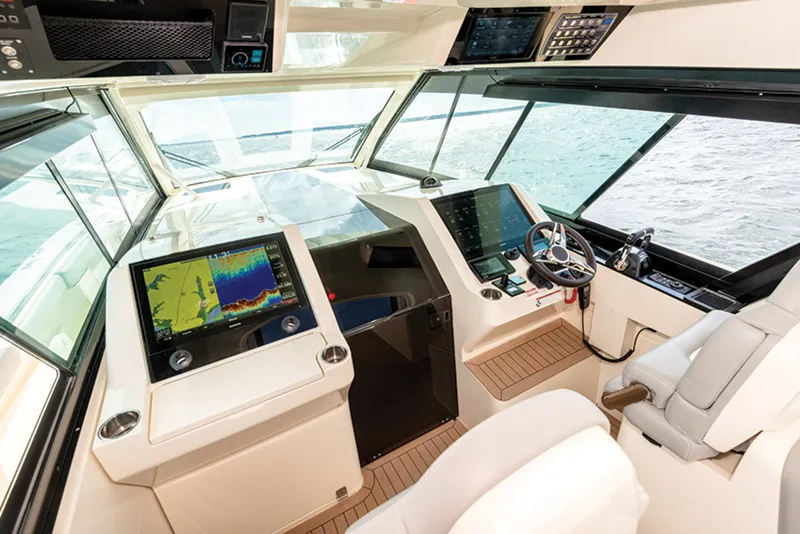 Slide: The Image of Scout 530 LXF 2020 - 2